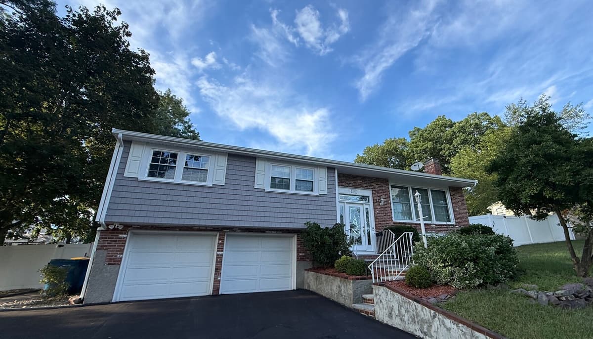 Siding project: Full Siding Replacement in Randolph, MA